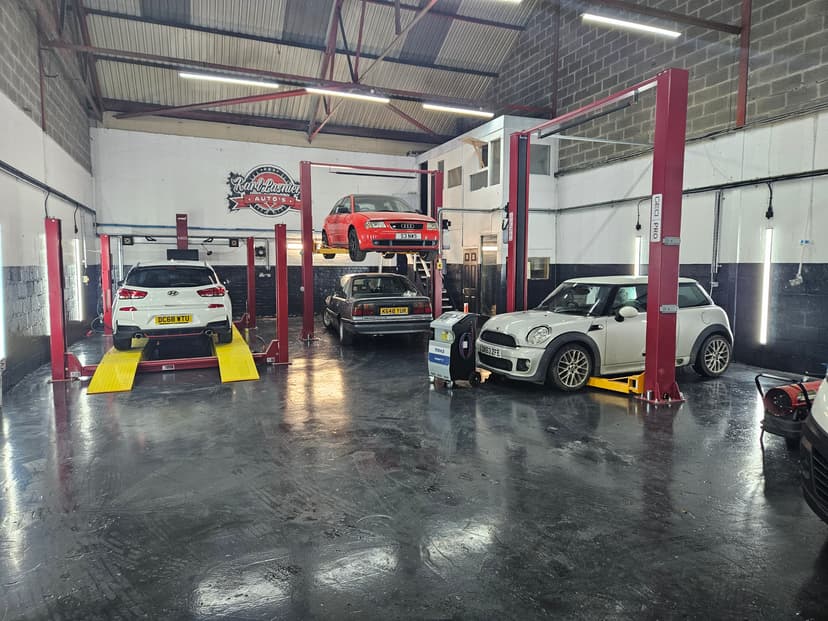 Karl Lasnier Autos Garage